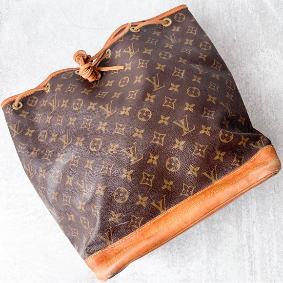 Louis Vuitton • LV Monogram Noe Shoulder Bag Malletier - Picture 4 of 15